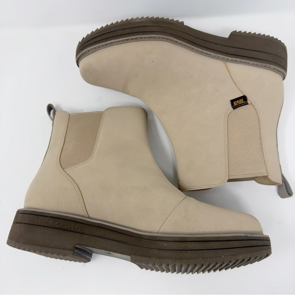 Teva Midform Chelsea Boots - Picture 7 of 9